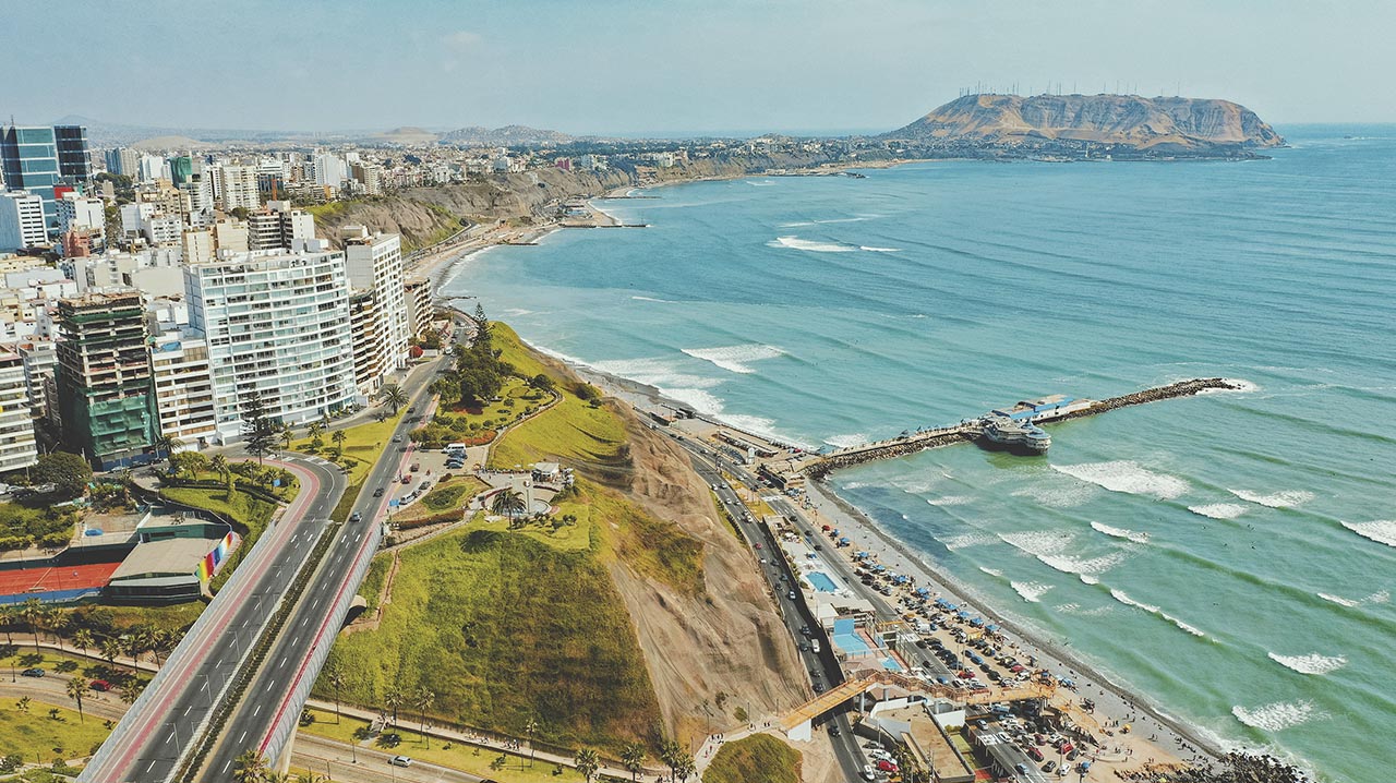 Costa Verde Escuela de Surf Olas Perú